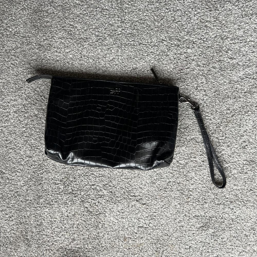 Freshly Picked Wristlet Clutch Womens Black Croc Embossed Zip Bag Wrist Strap